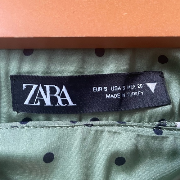 Zara green and black polka dot midi skirt - Picture 3 of 4